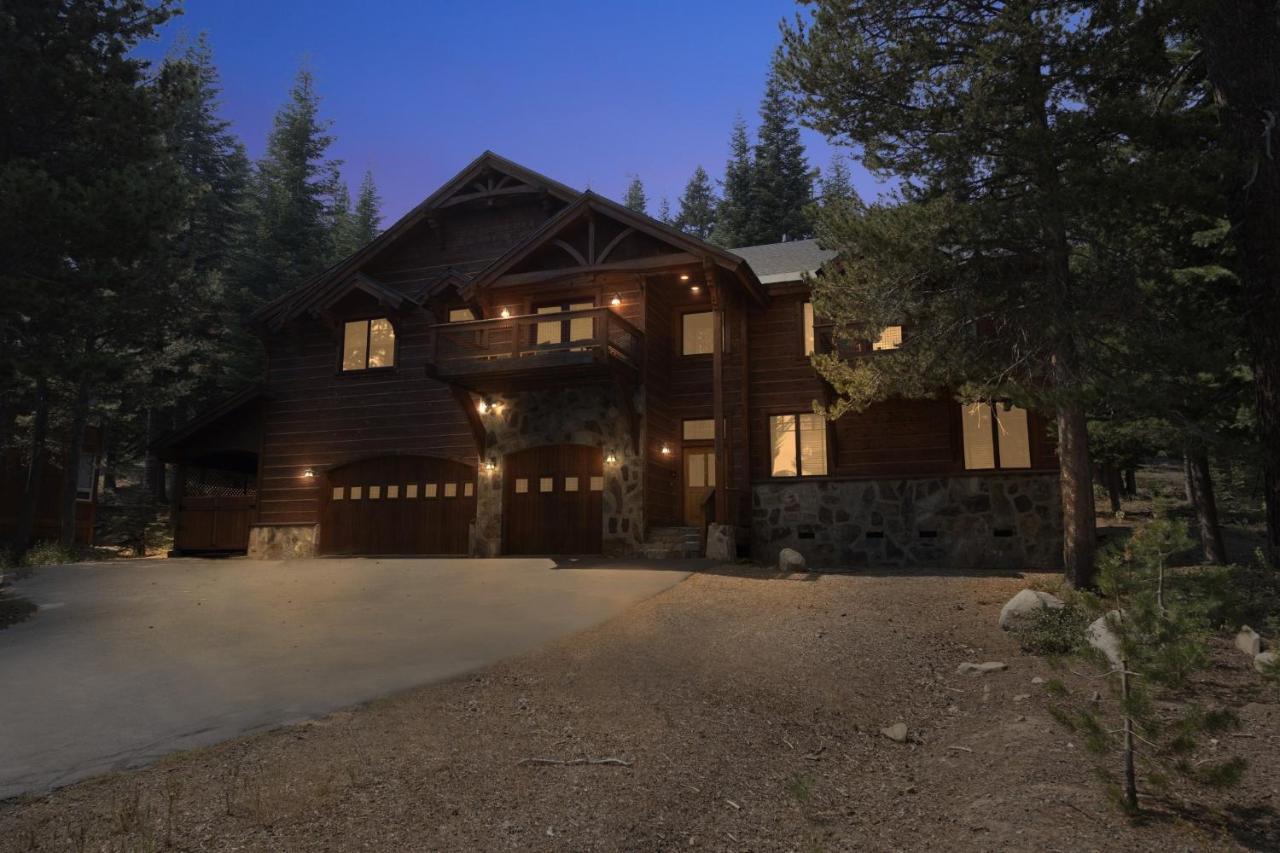 Bear Meadows Lodge - Hot Tub - Tahoe Donner Home Truckee Exterior foto